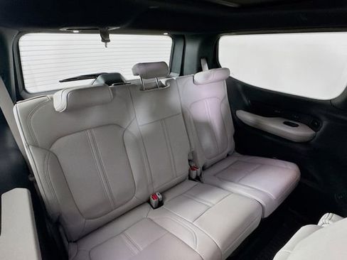 New 2025 Jeep Wagoneer Series II image 33