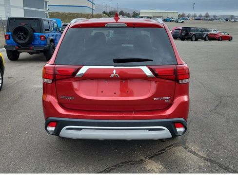 Used 2019 Mitsubishi Outlander SEL image 4