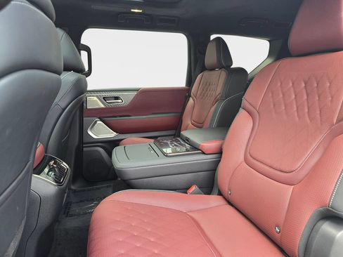 Used 2025 INFINITI QX80 Autograph AWD/4WD image 17