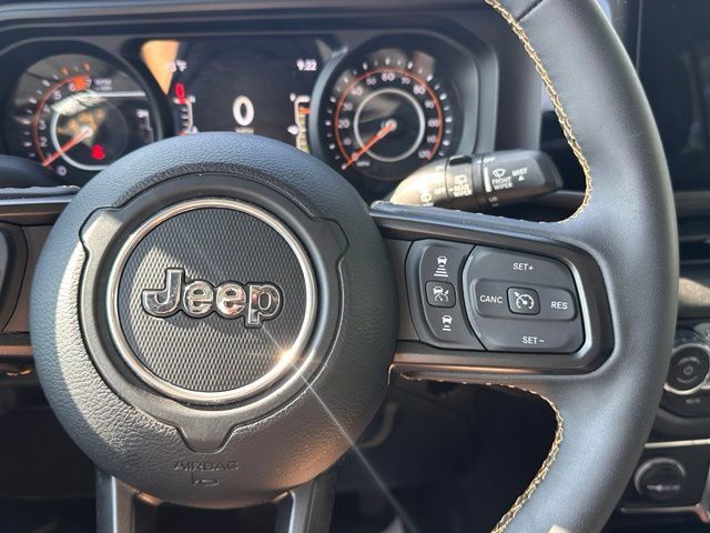 Used 2024 Jeep Wrangler Unlimited Sport AWD/4WD image 24
