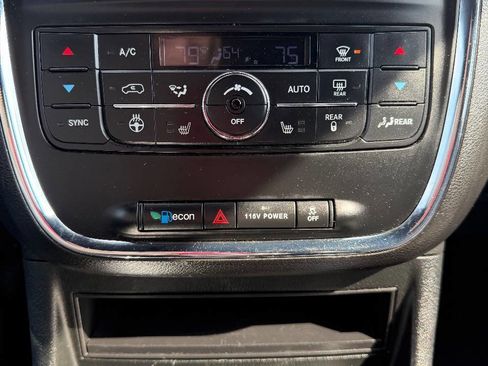 Used 2018 Dodge Grand Caravan GT FWD image 28