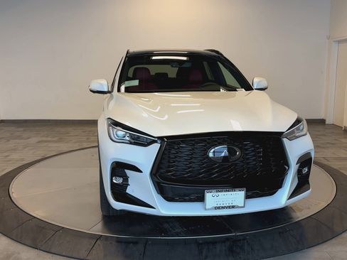 New 2025 INFINITI QX50 Sport image 3