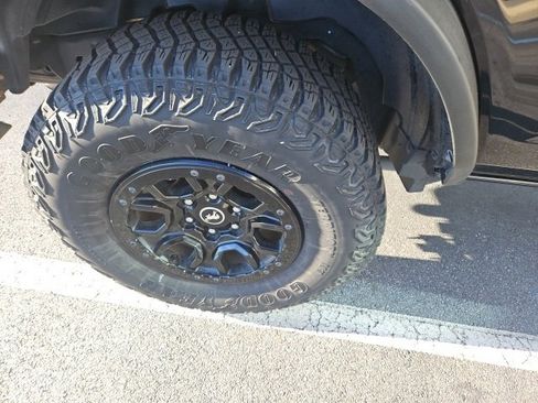 Used 2021 Ford Bronco 4-Door w/ Sasquatch Package image 8