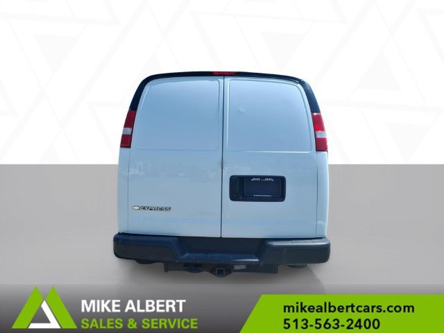 Used 2021 Chevrolet Express 2500 w/ Driver Convenience Package RWD image 6