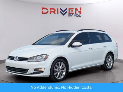 Used 2016 Volkswagen Golf SE w/ Lighting Package