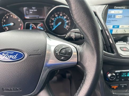 Used 2016 Ford Escape Titanium image 10