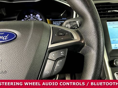 Used 2020 Ford Fusion SE FWD image 11