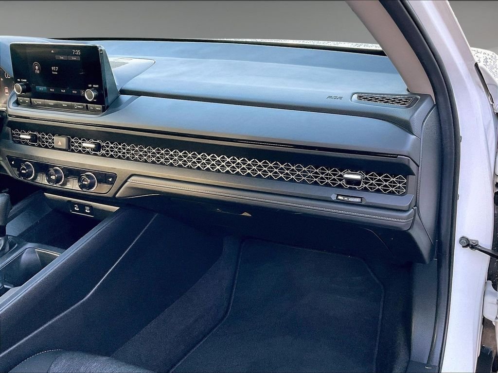 Used 2024 Honda Accord EX image 13