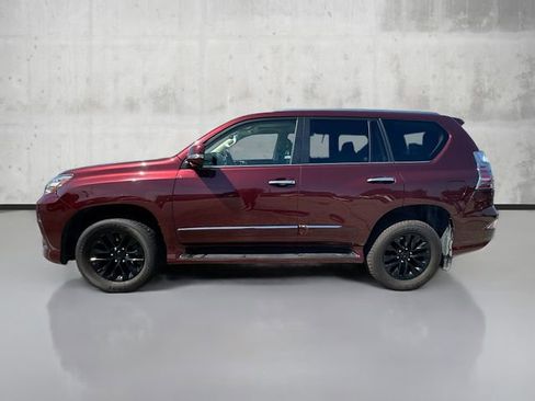 Used 2017 Lexus GX 460 image 8