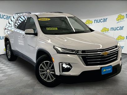 Used 2023 Chevrolet Traverse LT