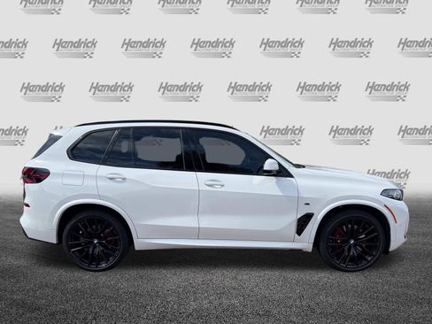 Used 2024 BMW X5 sDrive40i w/ M Sport Package RWD image 11
