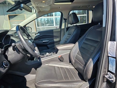 Used 2017 Ford Escape Titanium w/ Canadian Touring Package image 22