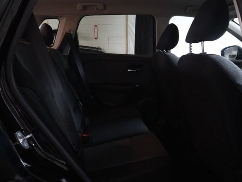 Used 2023 Nissan Rogue SV AWD/4WD image 12