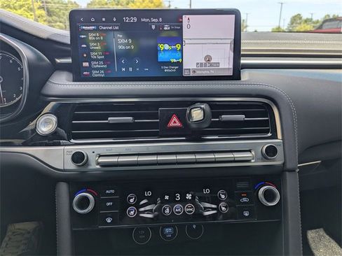 Used 2025 Genesis G70 3.3T Advanced w/ Sport Prestige Package image 18