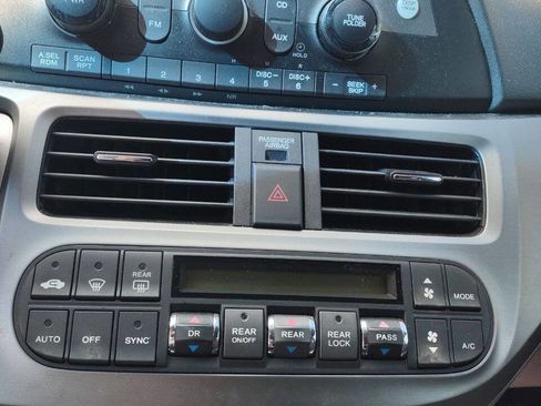 Used 2010 Honda Odyssey EX image 8