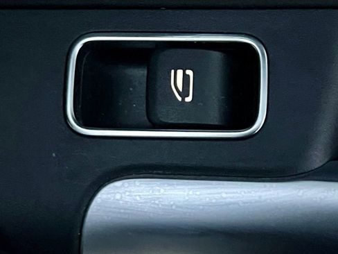 Certified 2023 Mercedes-Benz GLA 250 4MATIC image 34