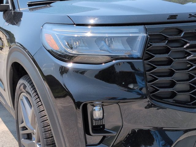 New 2026 Ford Explorer ST-Line w/ ST-Line Street Pack RWD image 9