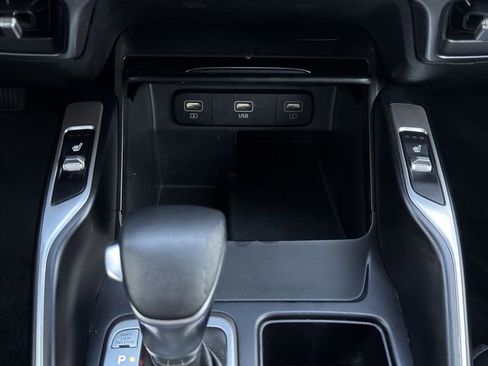 Used 2022 Kia Sorento S image 18