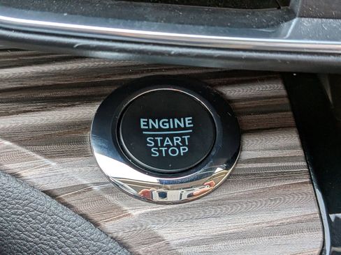 Certified 2023 Ford Explorer Limited w/ Equipment Group 301A image 34