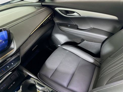 Certified 2024 Buick Envision Avenir image 23