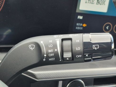 Used 2025 Hyundai Santa Fe SEL image 12