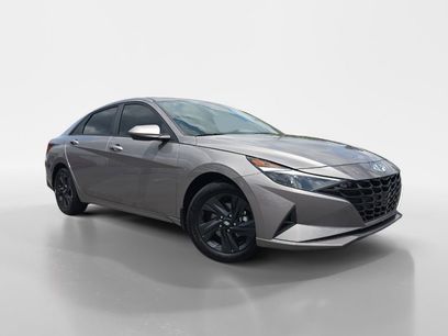Used 2023 Hyundai Elantra SEL