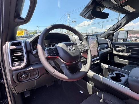 New 2026 RAM 2500 Big Horn AWD/4WD image 13
