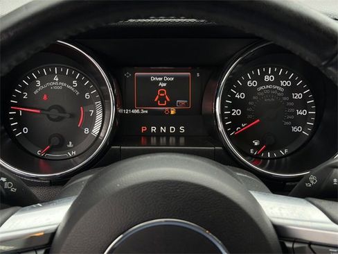 Used 2017 Ford Mustang Coupe image 23