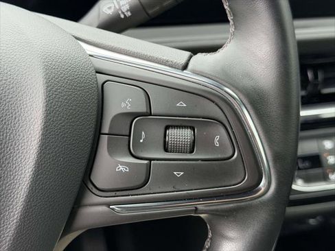 Used 2025 Buick Envista Sport Touring w/ Convenience I Package FWD image 25