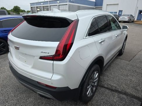 Used 2020 Cadillac XT4 Premium Luxury AWD/4WD image 4