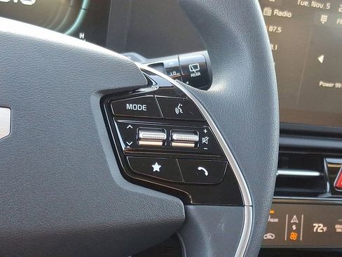 New 2025 Kia Niro LX image 15