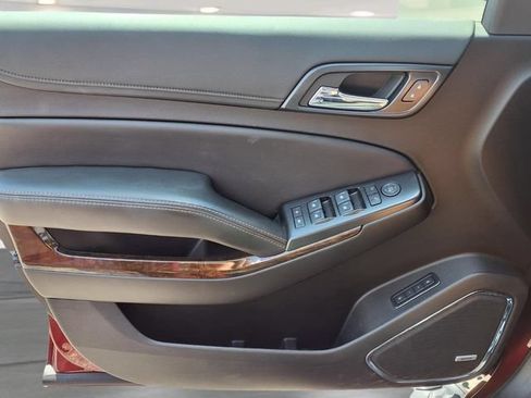 Used 2019 Chevrolet Tahoe LT w/ Off-Road Package AWD/4WD image 16