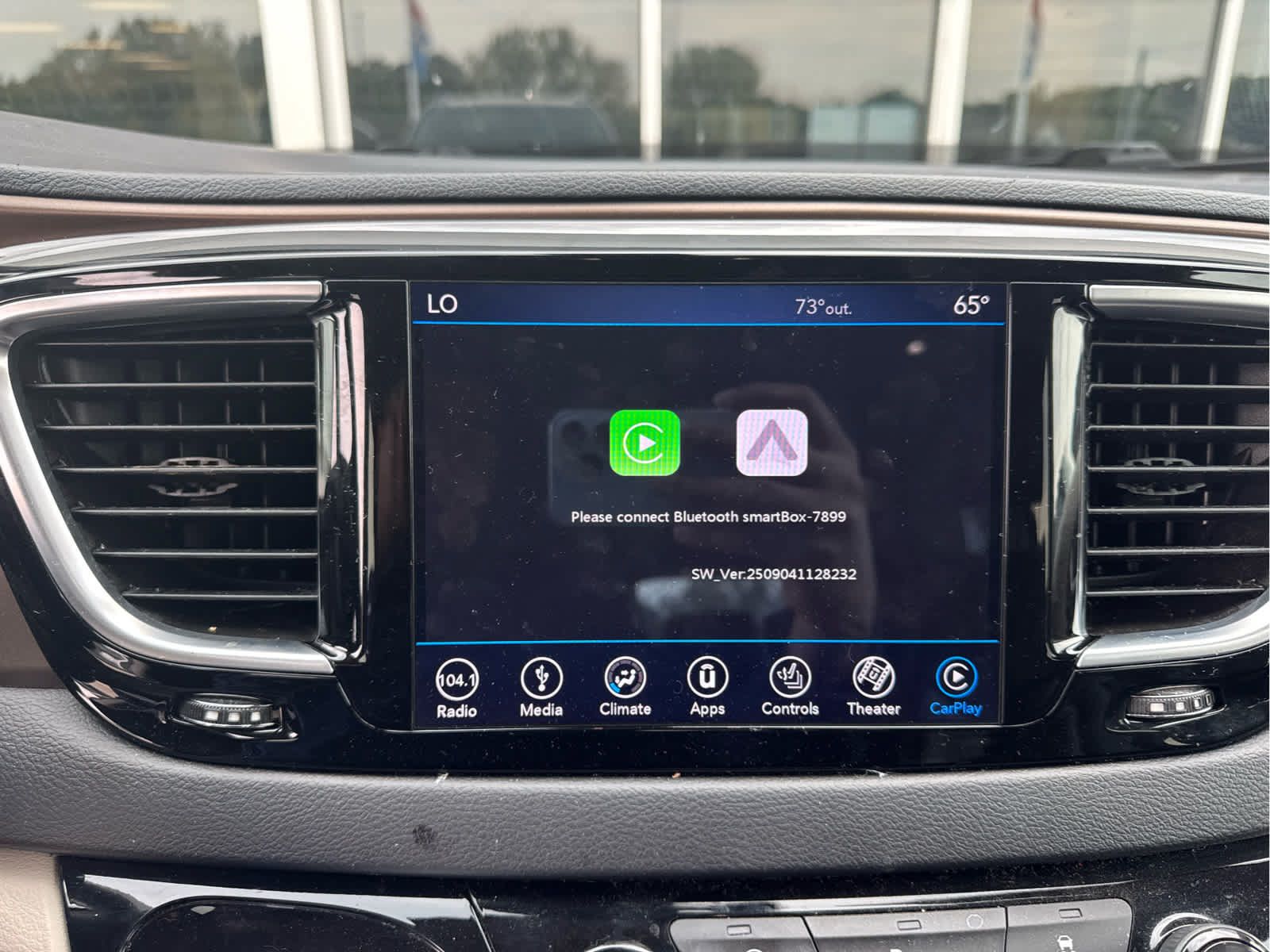 Used 2018 Chrysler Pacifica Touring-L Plus FWD image 8