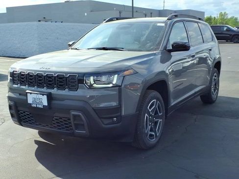 New 2026 Jeep Cherokee Laredo AWD/4WD image 2