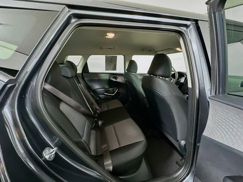 Used 2025 Kia Soul LX w/ LX Technology Package image 28