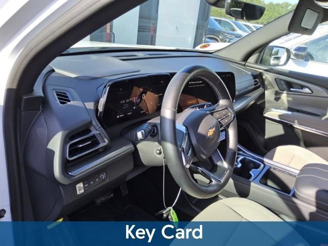 Used 2026 Chevrolet Traverse LT w/ Driver Confidence Package AWD/4WD image 10