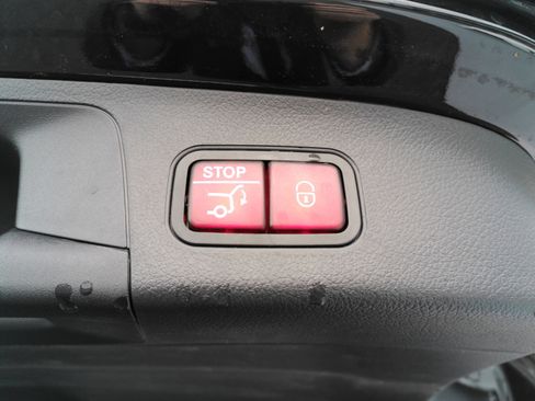 Certified 2025 Mercedes-Benz GLA 250 GLA 250W4 image 20