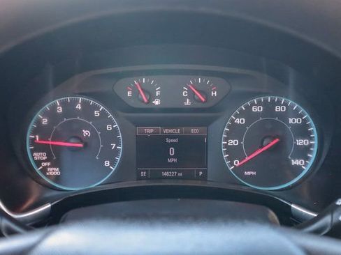 Used 2019 Chevrolet Equinox LS image 16