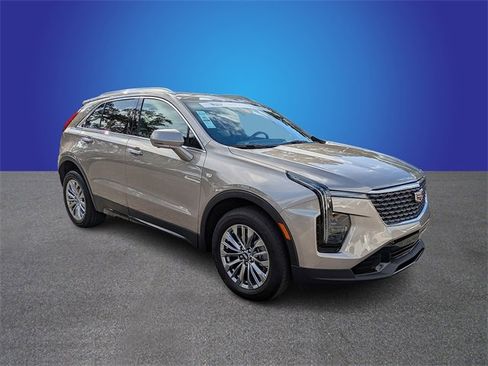 Certified 2025 Cadillac XT4 Premium Luxury image 7
