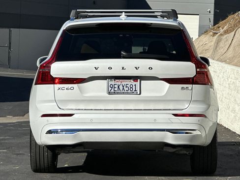 Certified 2023 Volvo XC60 B5 Ultimate w/ Climate Package image 5