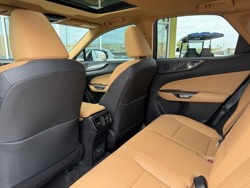 Used 2025 Lexus NX 250 FWD w/ Premium Package image 34