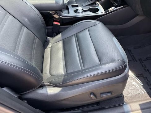 Used 2017 Kia Sorento SX FWD image 9