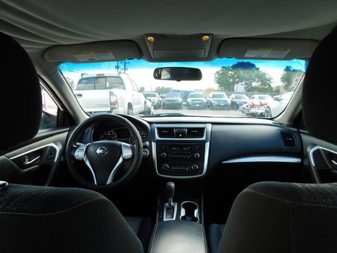Used 2017 Nissan Altima 2.5 image 31