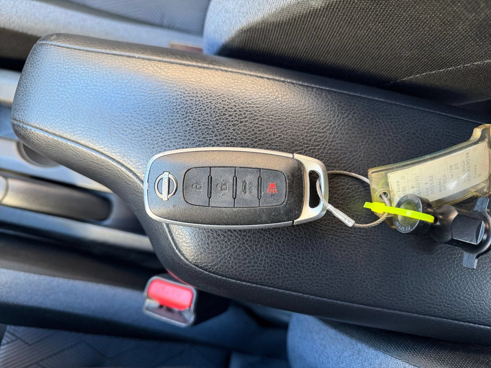 Used 2025 Nissan Versa SV FWD image 20