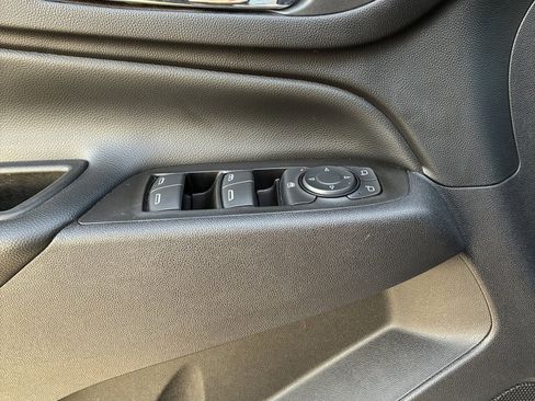 Used 2020 Chevrolet Equinox LT image 5