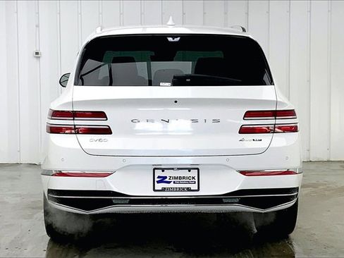 Used 2025 Genesis GV80 3.5T Prestige image 4