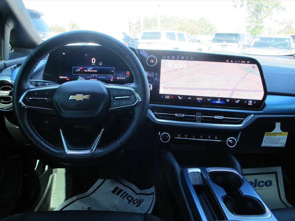 Used 2024 Chevrolet Equinox EV LT FWD image 15