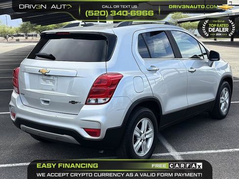 Used 2019 Chevrolet Trax LT w/ LT Convenience Package FWD image 7
