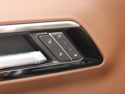 New 2026 Chevrolet Tahoe High Country AWD/4WD image 13
