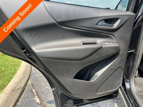 Used 2021 Chevrolet Equinox LT FWD image 29
